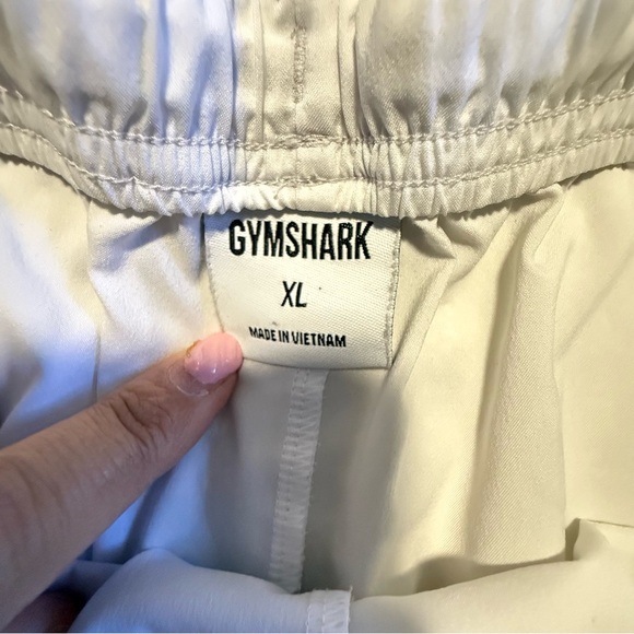 Gymshark White Activewear Shorts Size Xl - Picture 5 of 7